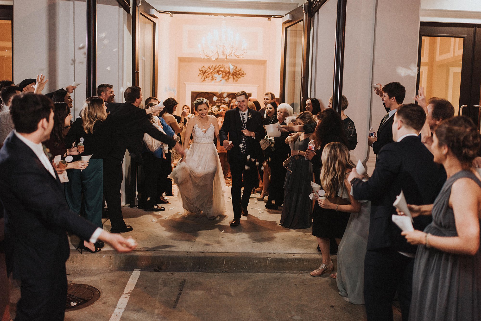 Indoor wedding at Le Pavilion Lafayette : Lindsey and Gaven