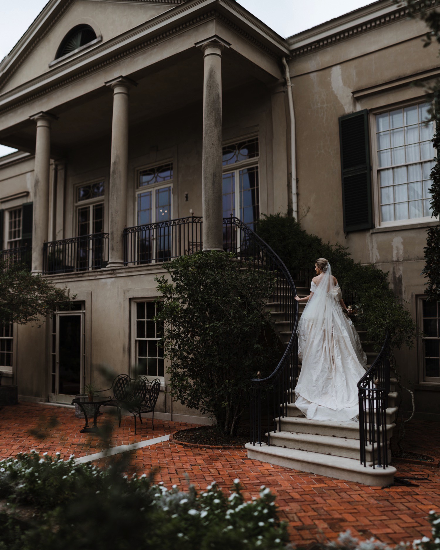 Longue Vue House and Gardens Bridal Session: Celeste